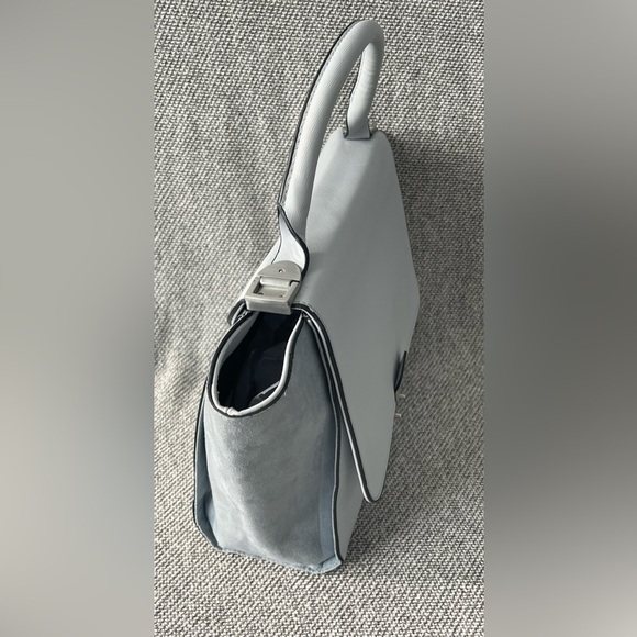 Modern Gray Trapezoid Satchel with Top Handle - Picture 4 of 16